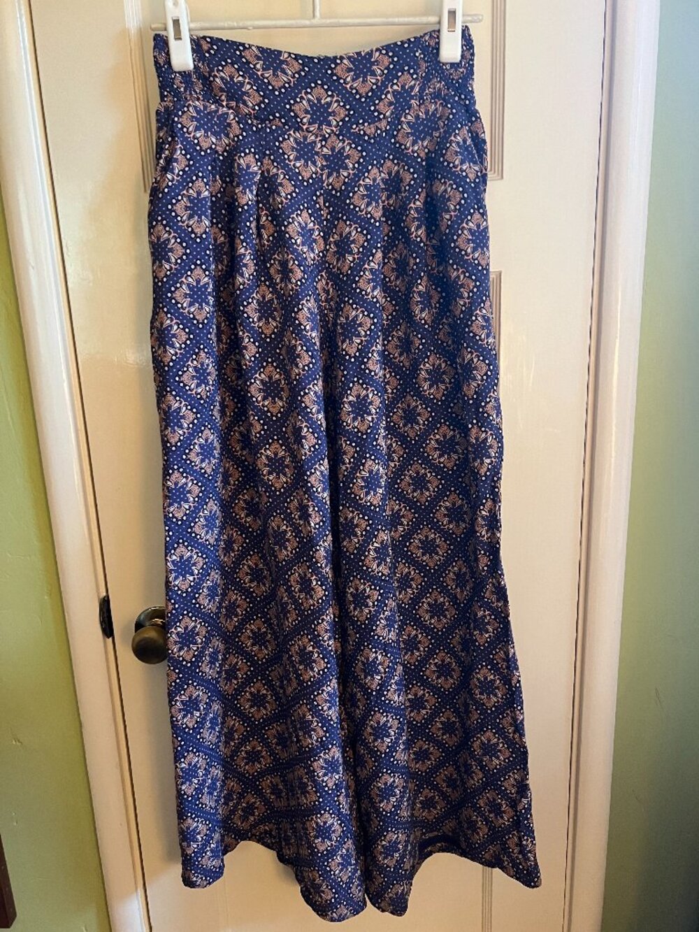 Maeve Summer Flowy Pants in Trendy Print